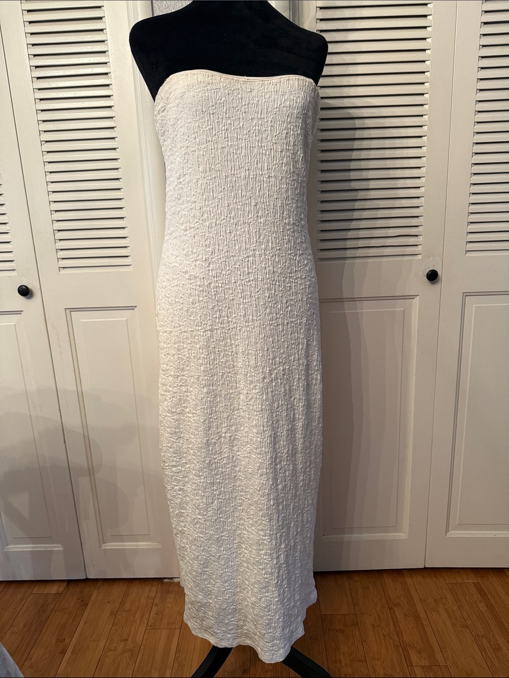 Zara Strapless White Textured Maxi Dress